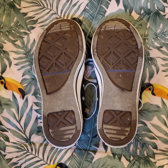 Converse Size 8 - Picture 6 of 8